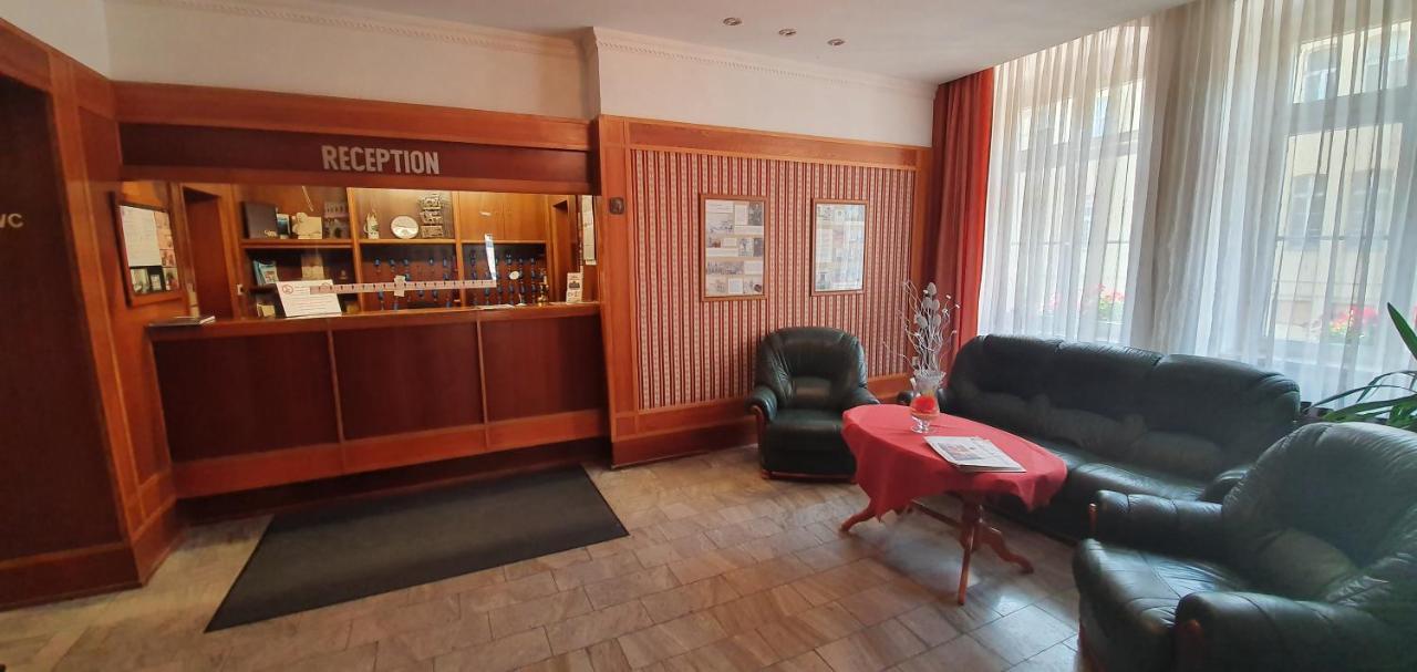 Hotel "Stadt Koethen" Koethen  Extérieur photo
