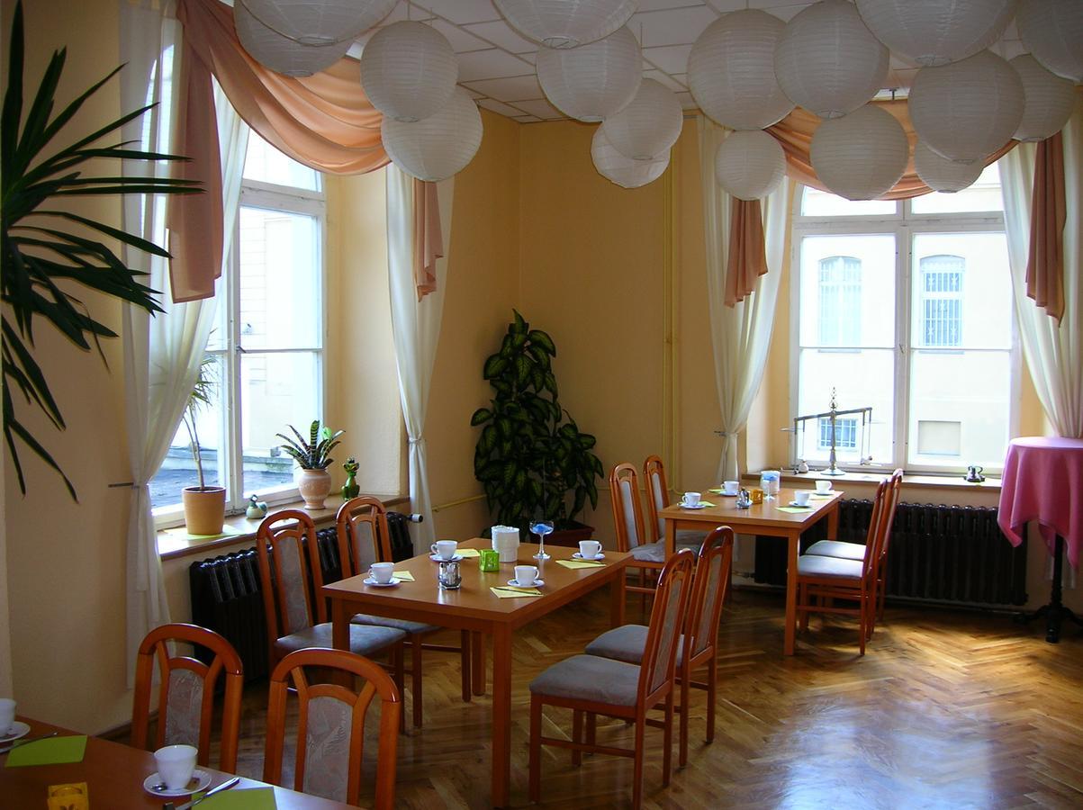 Hotel "Stadt Koethen" Koethen  Extérieur photo