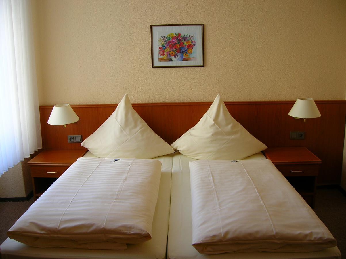 Hotel "Stadt Koethen" Koethen  Extérieur photo