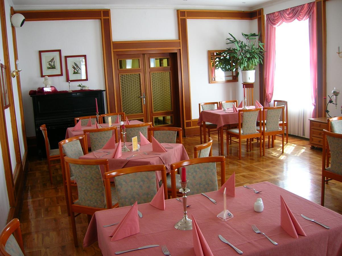 Hotel "Stadt Koethen" Koethen  Extérieur photo