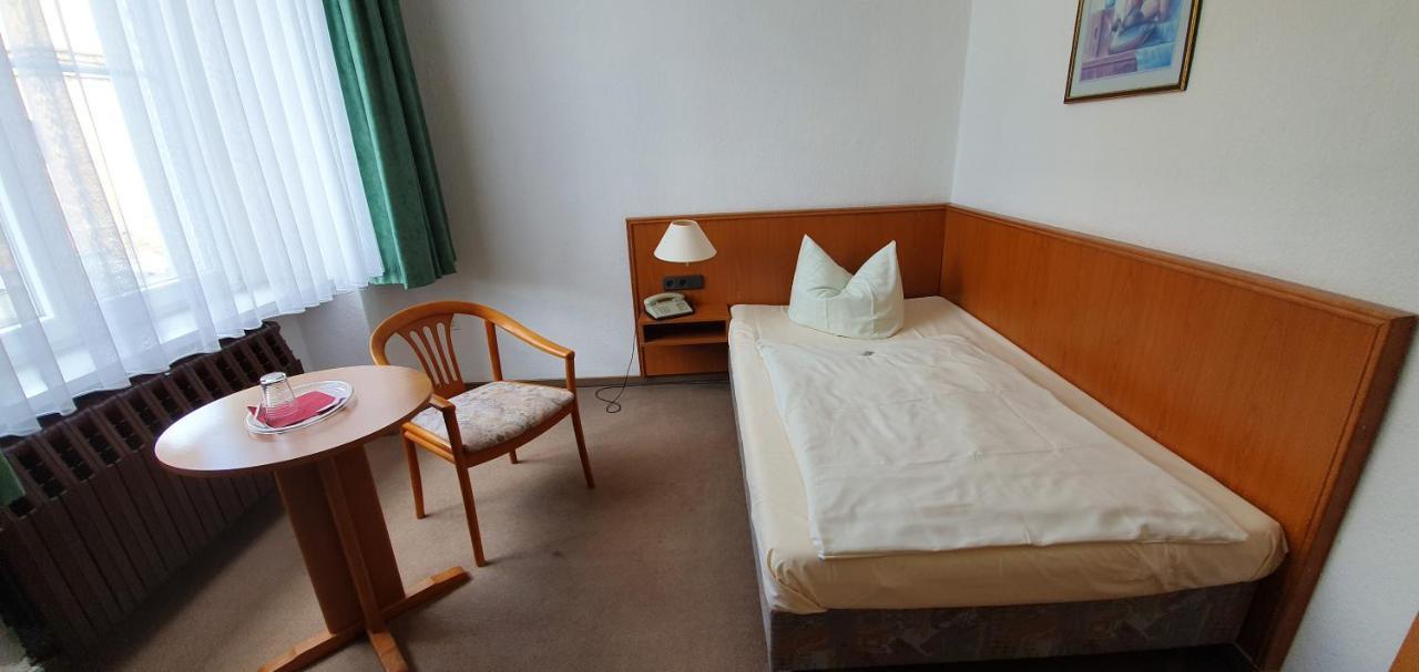 Hotel "Stadt Koethen" Koethen  Extérieur photo